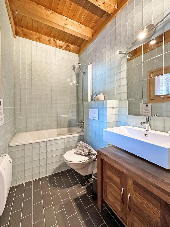 Chalet Happiness Only!